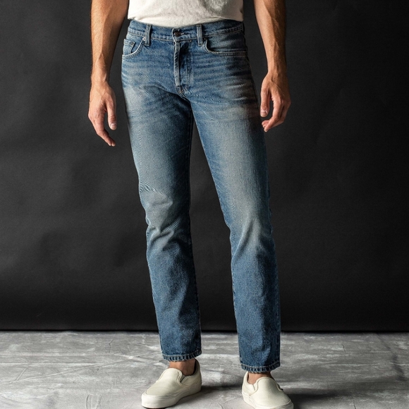 Imogene + Willie Blue Barton Slim Jeans